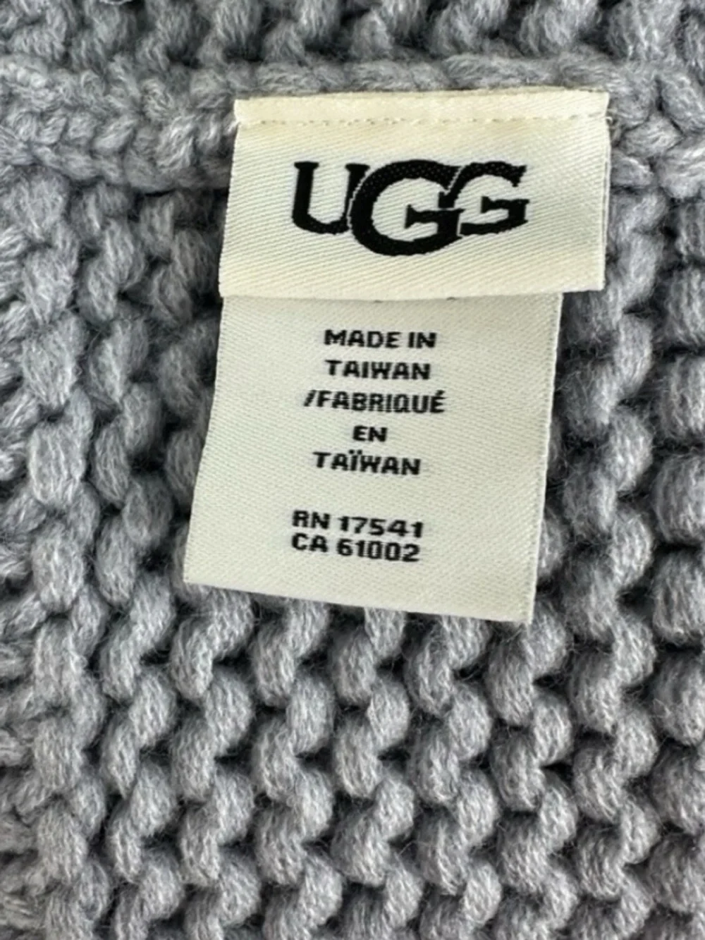 UGG Beanie Light Gray One Size Knit Pom Pom Hat NWT